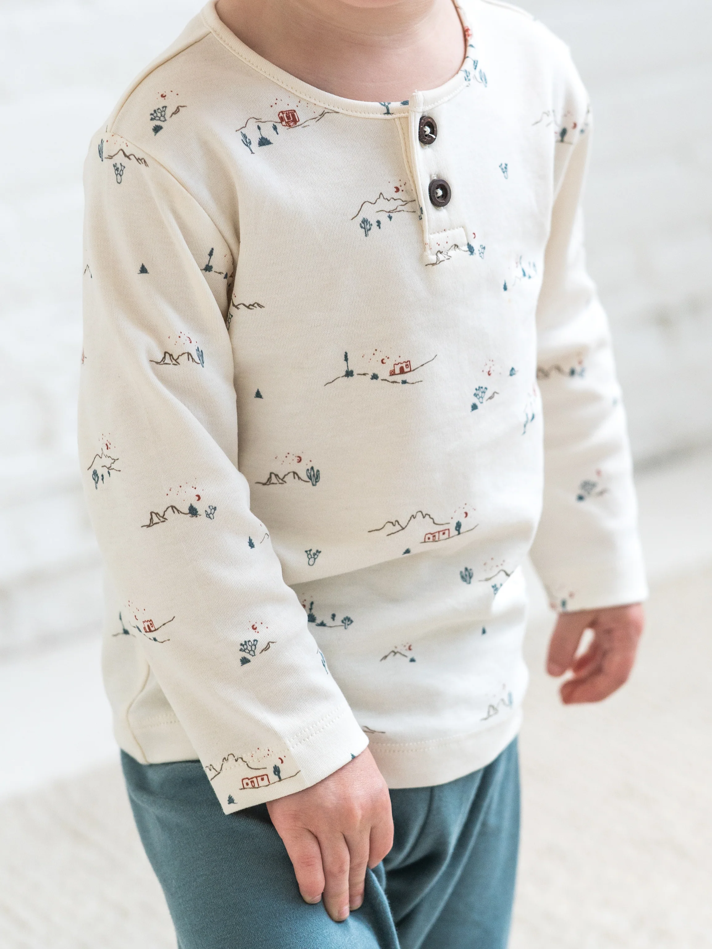 Reef Long Sleeve Henley