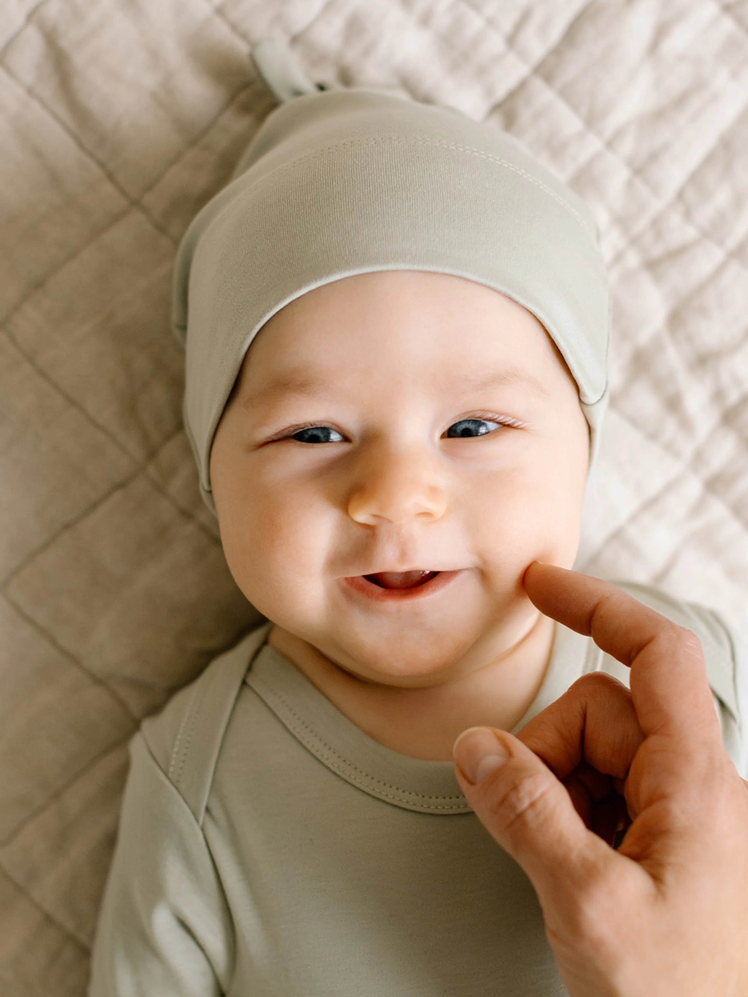 Classic Knotted Hat